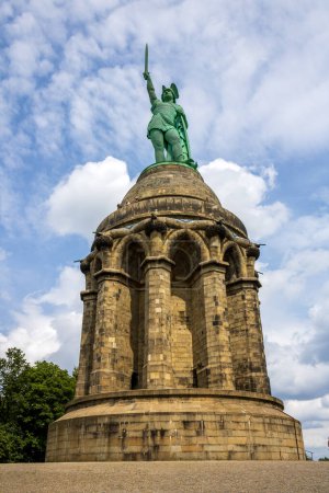 Arminius-Denkmal im Teutoburger Wald in Westfalen bei Detmold Hermannsdenkmal Cherusker