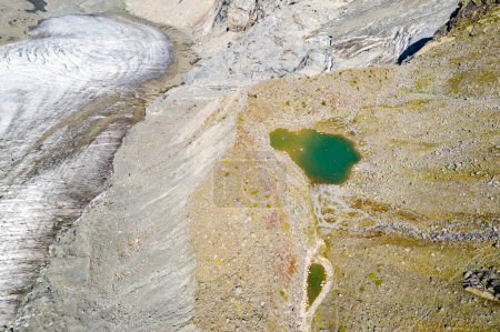 Suiza, Engadine, Glaciar Morteratsch, vista aérea (septiembre 2019))