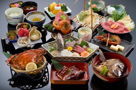 Téléchargez les photos : Haute cuisine japonaise kaiseki - en image libre de droit