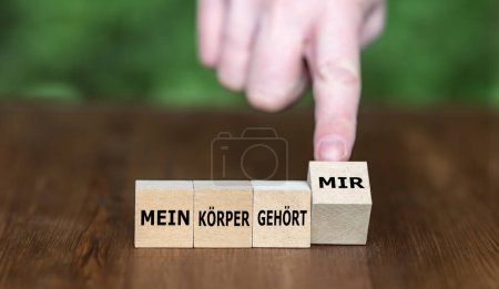 Holzwürfel bilden den deutschen Ausdruck "mein Körper gehört mir".).