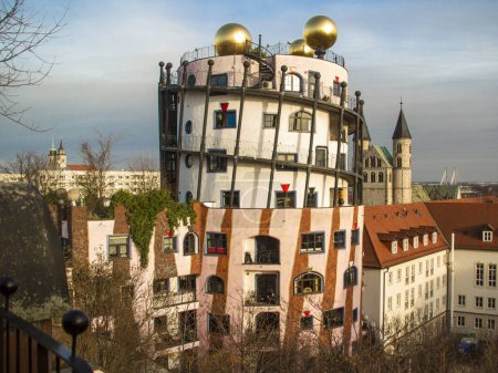 Foto de Gruene Zitadelle Hundertwasserhaus en Magdeburgo, Alemania - Imagen libre de derechos