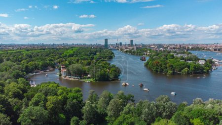 Berlin, Spreepark, Fluss und Boote, Blick von oben