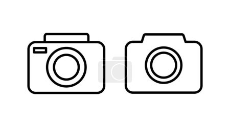 Téléchargez les illustrations : Icône de caméra dans un style plat à la mode isolé. Symbole de caméra conception du site Web - en licence libre de droit