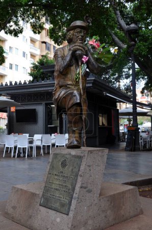 Photo for Santa Cruz de Tenerife, Tenerife, Spain 03.21.2018: statue of Enrique Gonzlez Bethencourt, a local artist, in the town centre - Royalty Free Image