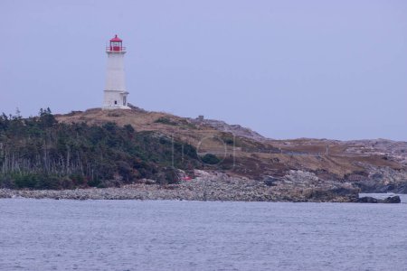 Téléchargez les photos : Le phare de Louisbourg a été achevé en 1734. Prise au Canada, Louisbourg, 10.2022 - en image libre de droit
