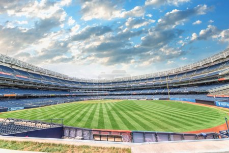 Téléchargez les photos : Yankee Stadium, situé dans le Bronx, New York - en image libre de droit