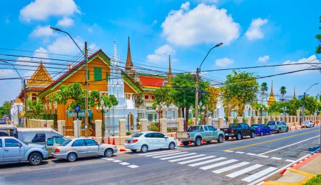 Téléchargez les photos : Temple Wat Ratchabophit dans le quartier central de Bangkok, Thaïlande - en image libre de droit