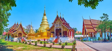 Téléchargez les photos : Panorama of Wat Phra Singh with Viharn Luang pavilion, Phra Uposatha (Ubosot), golden Phra That Luang chedi and Viharn Lai Kham, Chiang Mai, Thailand - en image libre de droit