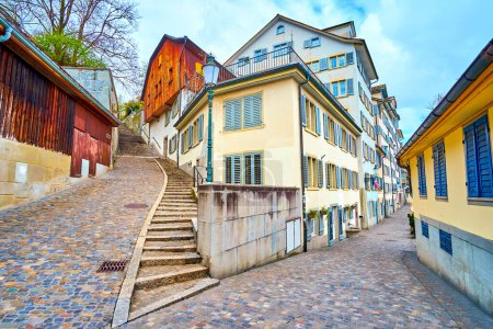 Das charmante historische Viertel Schipfe in der Altstadt von Zürich, Schweiz