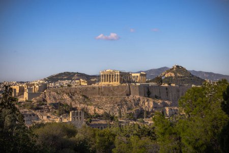 Blick auf die Akropolis von Athen vom Philopappos-Hügel in Griechenland