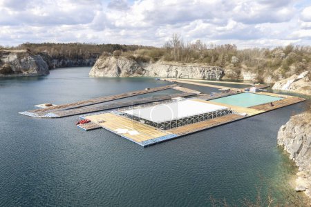 Modernization of a natural reservoir in the city center. Construction of recreational infrastructure for tourists.