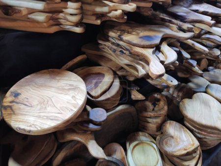 Tableros de corte de cocina de madera con vetas y convoluciones, hechos a mano