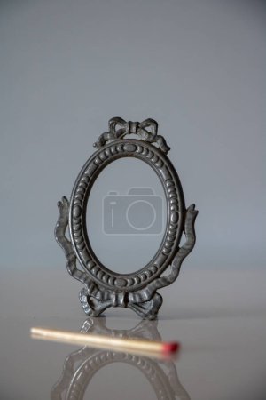 mini espejo miniatura de marco, objeto recortado