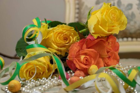 Foto de Carnaval y hermosas flores, concepto de fiesta - Imagen libre de derechos