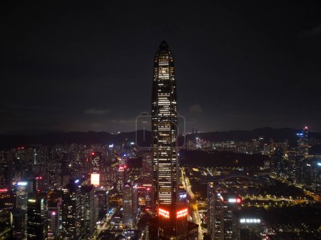 Téléchargez les photos : Aerial view of cityscape in Shenzhen city,China - en image libre de droit