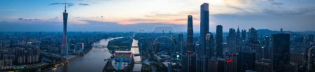 Foto de Guangzhou, China - 26 de julio de 2023: Vista aérea del paisaje en la ciudad de Guangzhou, China - Imagen libre de derechos
