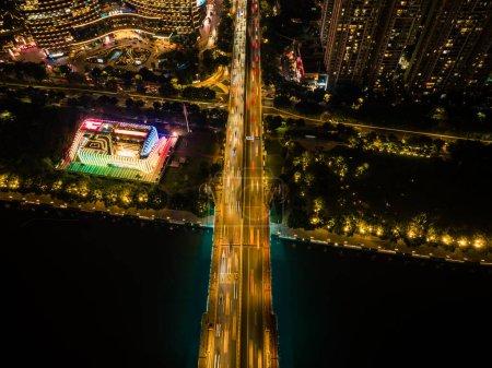 Foto de Guangzhou, China - 26 de julio de 2023: Imágenes aéreas del paisaje en la ciudad de Guangzhou, China - Imagen libre de derechos