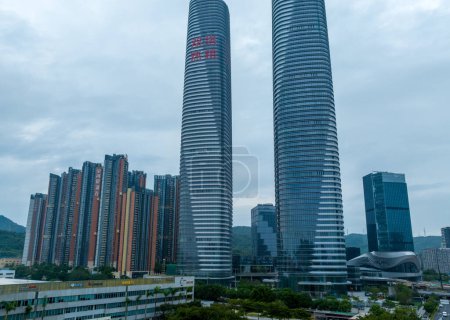 Téléchargez les photos : Shenzhen, Chine - 05 septembre 2023 : Images aériennes du paysage dans la ville de Shenzhen, Chine - en image libre de droit