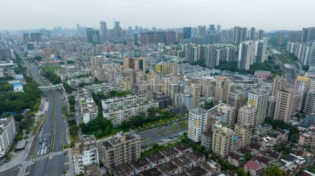 Foto de Shenzhen, China - 05 de septiembre 2023: Imágenes aéreas del paisaje en la ciudad de Shenzhen, China - Imagen libre de derechos
