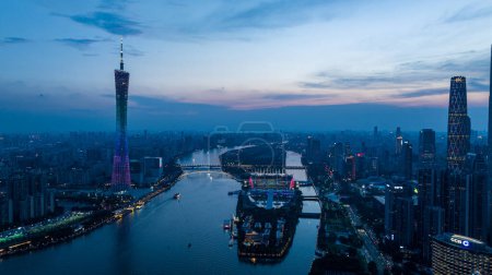 Foto de Guangzhou, ChinaVista aérea del paisaje en la ciudad de Guangzhou, Chinaa - 26 de julio de 2023: - Imagen libre de derechos
