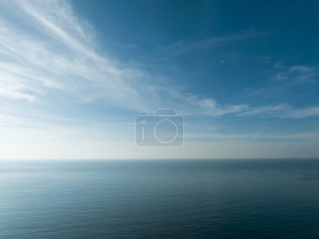 Téléchargez les photos : Vue aérienne d'un magnifique paysage marin - en image libre de droit