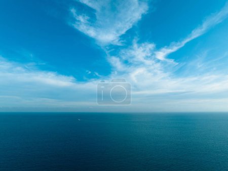 Foto de Vista aérea del hermoso paisaje del mar y el cielo - Imagen libre de derechos