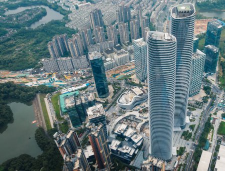 Téléchargez les photos : Paysage de bâtiments dans la ville de Shenzhen, Chine - en image libre de droit