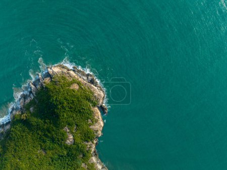 Foto de Vista aérea del hermoso mar y la isla - Imagen libre de derechos