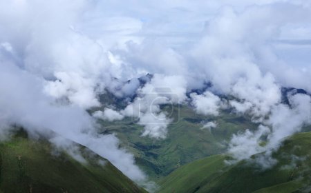 Téléchargez les photos : Beau paysage de montagne de haute altiitude en Chine - en image libre de droit