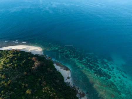 Foto de Vista aérea de la hermosa superficie del mar - Imagen libre de derechos
