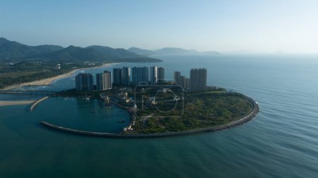 Téléchargez les photos : Vue aérienne du paysage artificiel de l'île - en image libre de droit