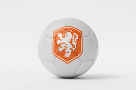 Téléchargez les photos : LONDRES, Royaume-Uni - Juillet 2023 : Insigne du logo de l "équipe nationale néerlandaise de football sur un ballon de football. Rendu 3D. - en image libre de droit