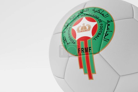 Téléchargez les photos : LONDRES, Royaume-Uni - Juillet 2023 : Insigne du logo de l "équipe nationale de football du Maroc sur un ballon de football. Rendu 3D. - en image libre de droit