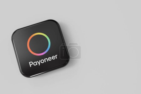 Téléchargez les photos : LONDRES, Royaume-Uni - Octobre 2023 : Payoneer online payment sharing service provider company logo. Rendu 3D. - en image libre de droit