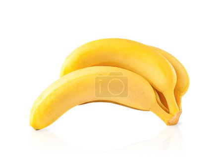 Ein Bündel frischer Bananen isoliert auf weißem Hintergrund mit Reflexion und voller Schärfentiefe.