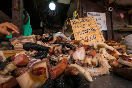 Mischung aus verarbeiteten Fleischprodukten auf dem Ver o Peso Markt in Belem City