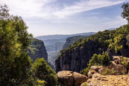 Téléchargez les photos : Visite d'exploration à travers l'arrière-pays turc jusqu'au canyon de Taz près d'Alanya - Turquie - en image libre de droit