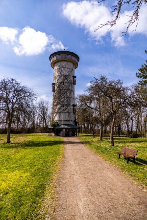 Una maravillosa caminata de primavera a través de la hermosa tierra Heldburger en el distrito de Hildburghausen - Turingia - Alemania