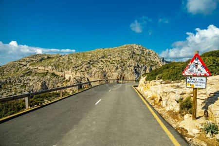 Auf dem Weg zum Höhepunkt auf der schönen Baleareninsel Mallorca - Cap de Formentor - Spanien