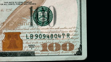 Foto de Moneda en dólares. Inflación en USD, dinero estadounidense - Imagen libre de derechos