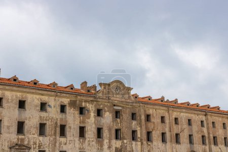Téléchargez les photos : Ville Bonifacio, citadelle médiévale de l "île de Corse, France - en image libre de droit
