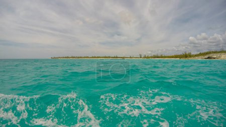 Plage tropicale de l'île Princess Cays aux Bahamas