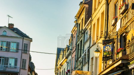 Honfleur ist ein berühmtes Hafendorf in der Normandie, Frankreich