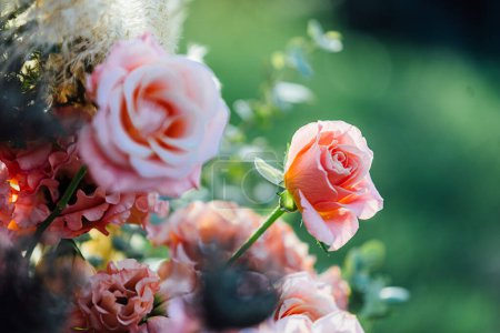 Téléchargez les photos : Mariage et célébration fleurs arragments pour les mariages et les événements sociaux de luxe. - en image libre de droit