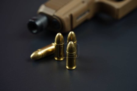 9 mm cartridges for Glock 19X 9MM Semi-Auto pistol Threaded Barrel Suppressor
