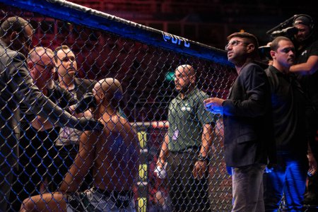 Téléchargez les photos : Rio de Janeiro (RJ), 21.01.2023 - UFC 283 - Dr Marcio Tannure, médecin officiel de l'UFC. UFC 283 à Jeunesse Arena, dans le quartier de Barra da Tijuca, dans la ville de Rio de Janeiro. - en image libre de droit