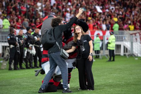 Téléchargez les photos : Rio de Janeiro (RJ), 15.04.2023 - Flamengo x Coritiba. Match entre Flamengo x Coritiba pour le championnat brésilien à Maracan. - en image libre de droit