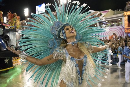 Foto de Río de Janeiro, RJ, Brasil - 04 de marzo de 2019: Carnaval de Río 2019. Desfile de la Serie Especial del Carnaval de Río de Janeiro. - Imagen libre de derechos