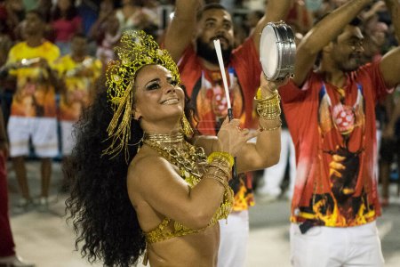 Téléchargez les photos : Rio de Janeiro, RJ, Brésil - 16 février 2019 : Essai technique des écoles de samba de Rio de Janeiro - en image libre de droit