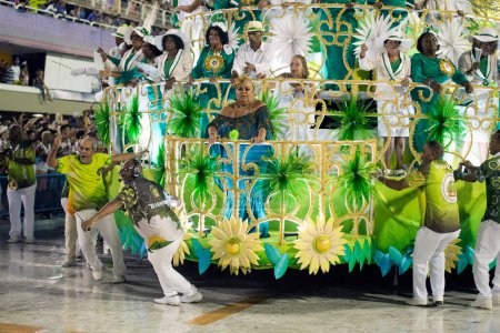 Téléchargez les photos : Rio de Janeiro, Brésil - 22 février 2020 : Vera Lcia Correa Souza. Carnaval de Rio 2020. Parade des écoles de Samba à Rio de Janeiro. - en image libre de droit